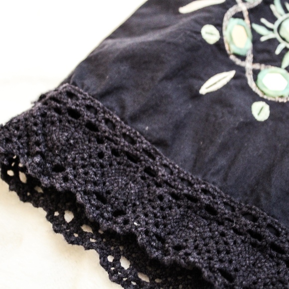 2/$15 Crochet and floral accents Midi skirt - Picture 3 of 6